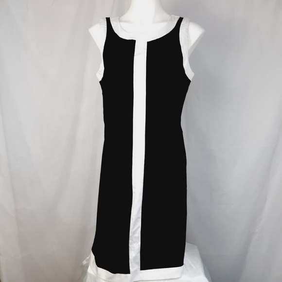 New with tags,
Maurices zip up black and white - Picture 9 of 9